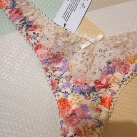 FOR LOVE AND LEMON 2020 Collection THONG SIZE XS - Picture 12 of 12